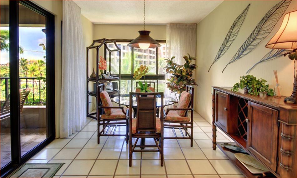 A nice, sunny dining area is adjacent to the kitchen, lanai and living areas.