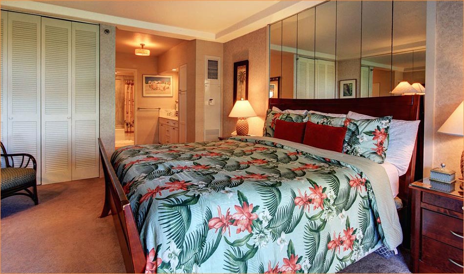 Privately owned vacation rental beachfront condo at the Whaler in Kaanapali Maui.